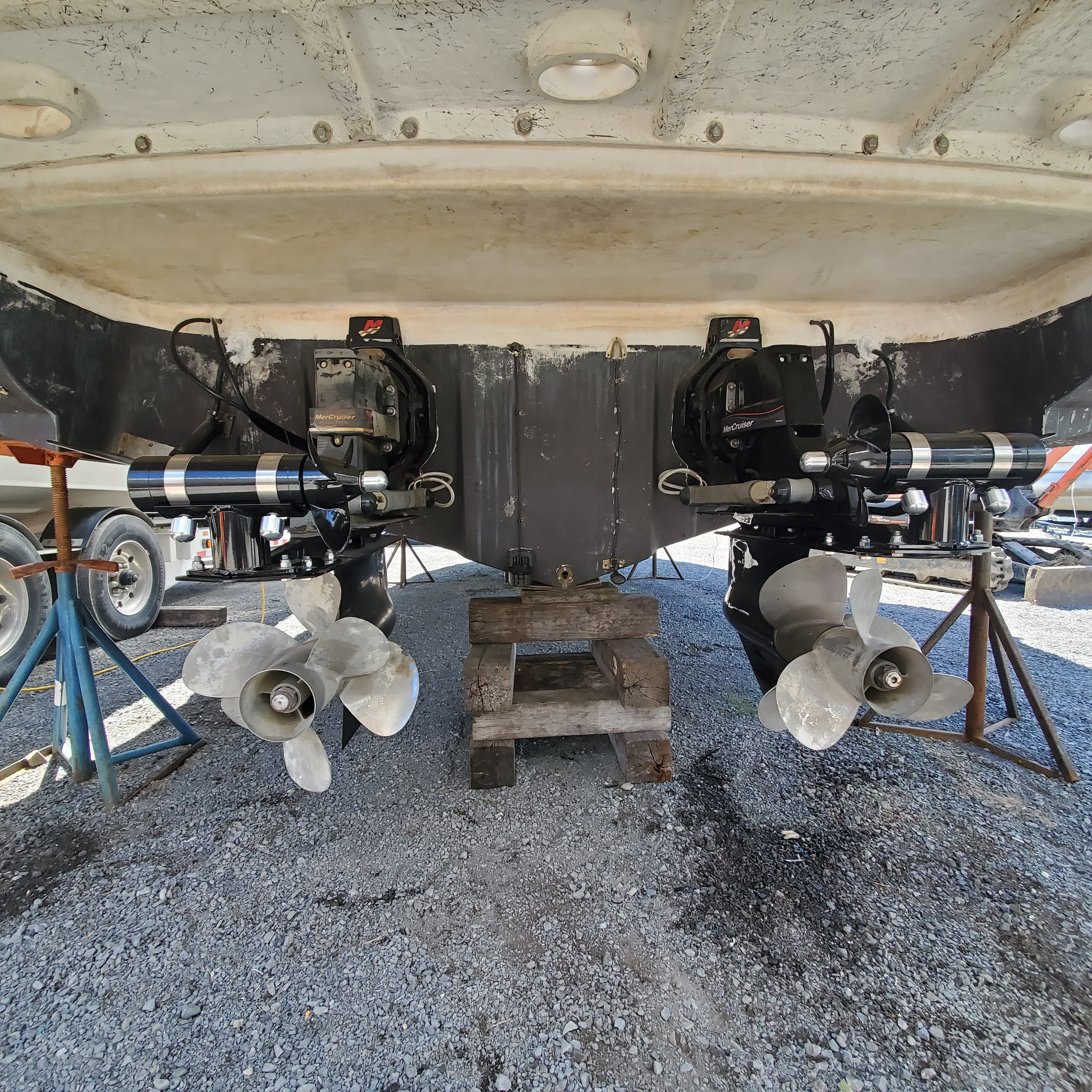 OB240-D Outboard Stern Thruster